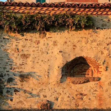 Les D'hotes De La Metairie Du Bourg Bed & Breakfast *